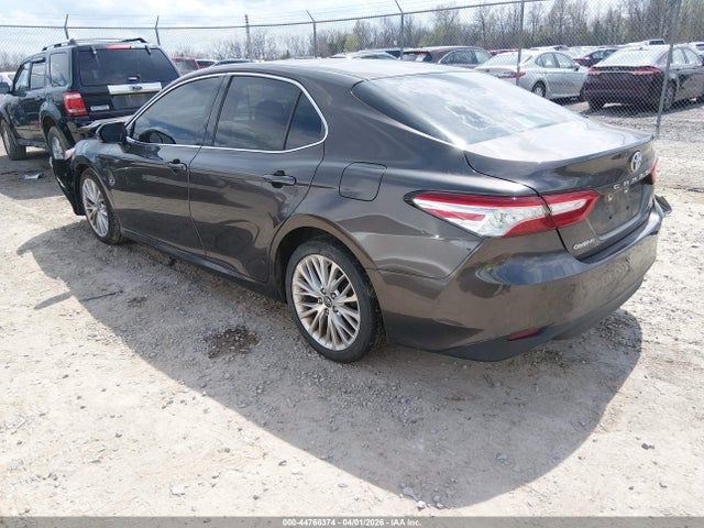 Aukcja sprzedaży 2018 Toyota Camry Xle, vin: 4T1B11HK4JU040833, numer aukcji: 44766374