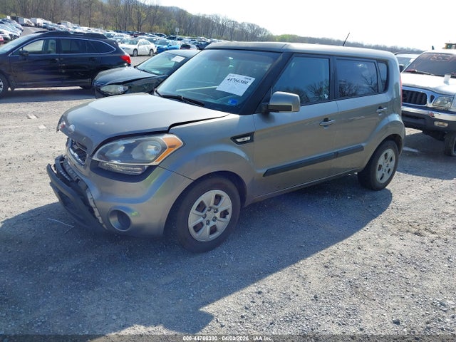 2013 Kia Soul მანქანა იყიდება აუქციონზე, vin: KNDJT2A55D7595569, აუქციონის ნომერი: 44766380