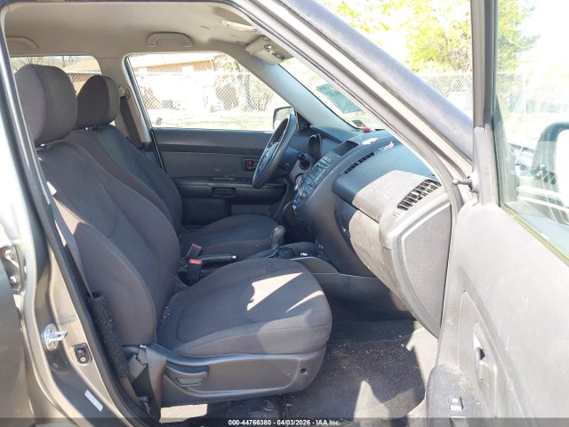 2013 Kia Soul მანქანა იყიდება აუქციონზე, vin: KNDJT2A55D7595569, აუქციონის ნომერი: 44766380