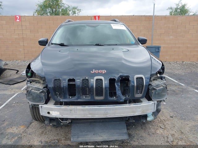 1C4PJLCB9GW275898 Jeep Cherokee 75th Anniversary