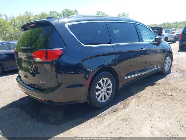 Продаж на аукціоні авто 2019 Chrysler Pacifica Touring L, vin: 2C4RC1BGXKR731610, номер лоту: 44766470
