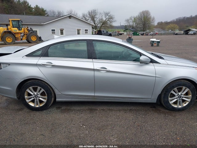 44766498 :رقم المزاد ، 5NPEB4AC2DH754610 vin ، 2013 Hyundai Sonata Gls مزاد بيع