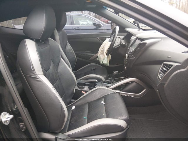 Продаж на аукціоні авто 2017 Hyundai Veloster Turbo, vin: KMHTC6AE9HU308558, номер лоту: 44766533