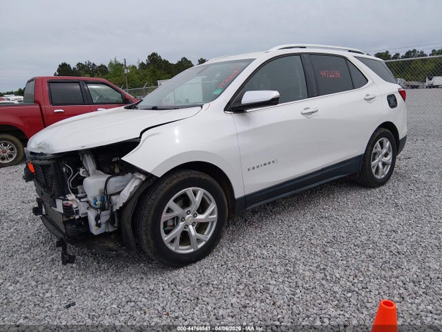 Chevrolet Equinox Premier 2018 2GNAXMEV9J6259078 Image 2