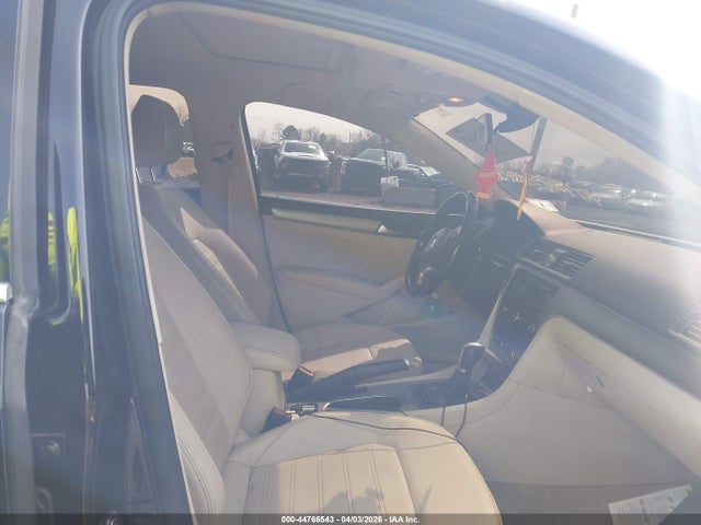 44766543 :رقم المزاد ، 1VWBT7A31FC070807 vin ، 2015 Volkswagen Passat 1.8t Se مزاد بيع