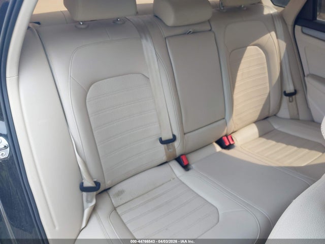 44766543 :رقم المزاد ، 1VWBT7A31FC070807 vin ، 2015 Volkswagen Passat 1.8t Se مزاد بيع