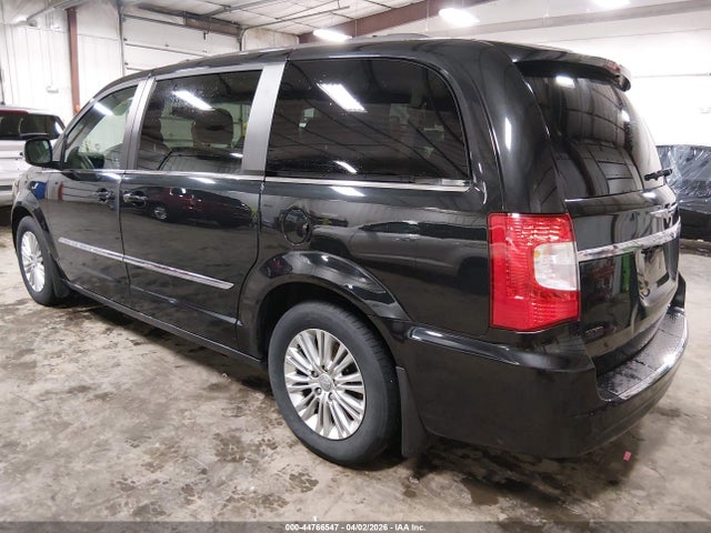 Продажа на аукционе авто 2015 Chrysler Town & Country Touring-l, vin: 2C4RC1CG5FR610620, номер лота: 44766547