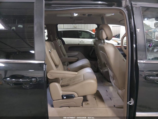 Продажа на аукционе авто 2015 Chrysler Town & Country Touring-l, vin: 2C4RC1CG5FR610620, номер лота: 44766547