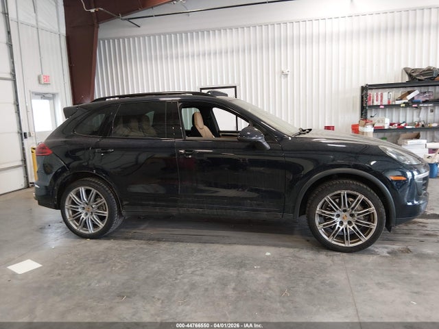 Продажа на аукционе авто 2017 Porsche Cayenne S, vin: WP1AB2A27HLA52261, номер лота: 44766550