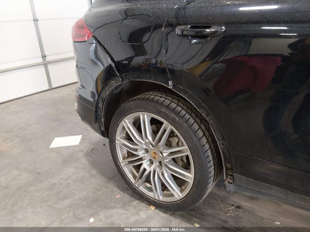Продажа на аукционе авто 2017 Porsche Cayenne S, vin: WP1AB2A27HLA52261, номер лота: 44766550