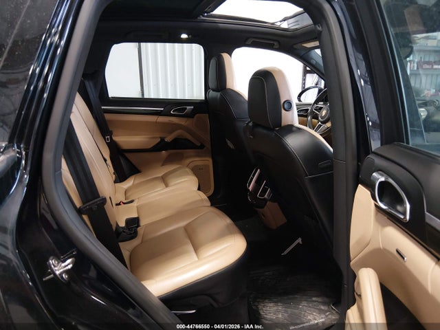 Продажа на аукционе авто 2017 Porsche Cayenne S, vin: WP1AB2A27HLA52261, номер лота: 44766550