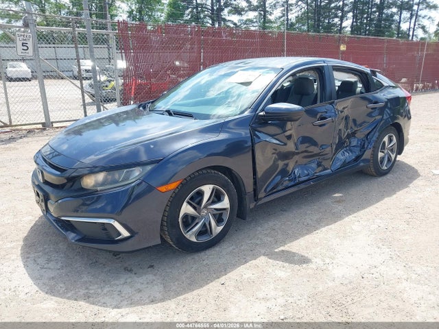 Honda Civic Lx 2019 2HGFC2F68KH558929 Image 2