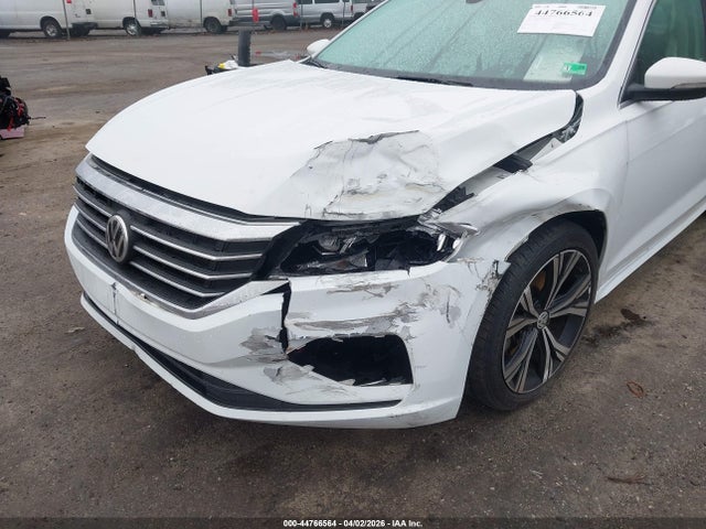 2021 Volkswagen Passat 2.0t Se მანქანა იყიდება აუქციონზე, vin: 1VWSA7A35MC009592, აუქციონის ნომერი: 44766564