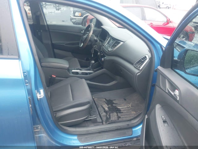 2017 HYUNDAI TUCSON KM8J33A23HU324850 Photo 4