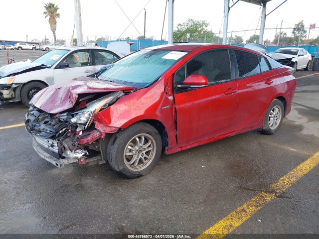 Toyota Prius Two 2017 JTDKBRFU3H3567055 Image 2