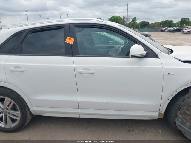 WA1BCCFS8JR012124 Audi Q3 2.0t Premium/2.0t Sport Premium
