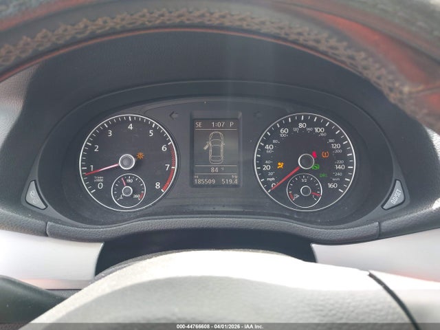 2013 Volkswagen Passat 2.5l Se მანქანა იყიდება აუქციონზე, vin: 1VWBH7A31DC024635, აუქციონის ნომერი: 44766608