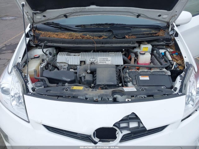 Toyota Prius Three 2015 JTDKN3DU7F1912863 Image 10