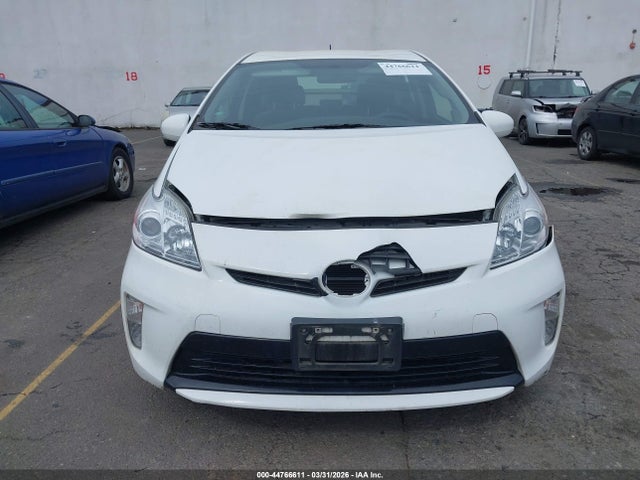 Toyota Prius Three 2015 JTDKN3DU7F1912863 Image 12