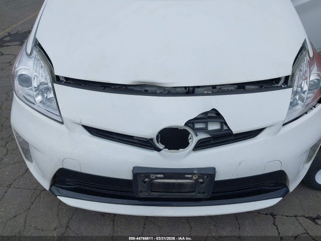 Toyota Prius Three 2015 JTDKN3DU7F1912863 Image 6