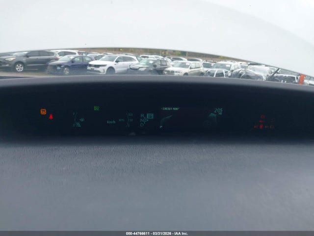 Toyota Prius Three 2015 JTDKN3DU7F1912863 Image 7