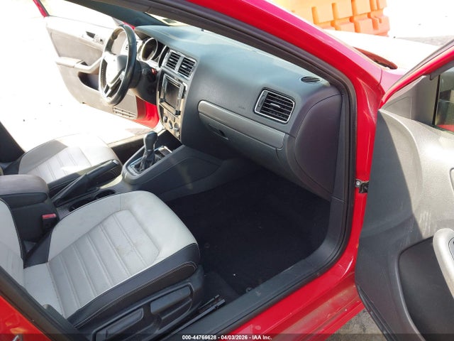 44766628 :رقم المزاد ، 3VWD17AJ3GM397223 vin ، 2016 Volkswagen Jetta 1.8t Sport مزاد بيع