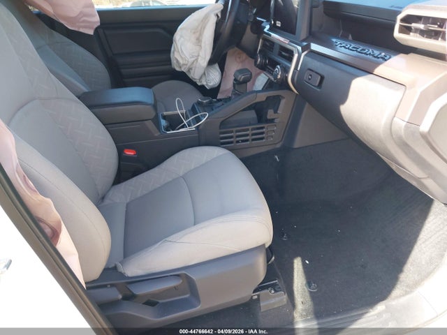 44766642 :رقم المزاد ، 3TMLB5JN4SM132743 vin ، 2025 Toyota Tacoma Sr5 مزاد بيع