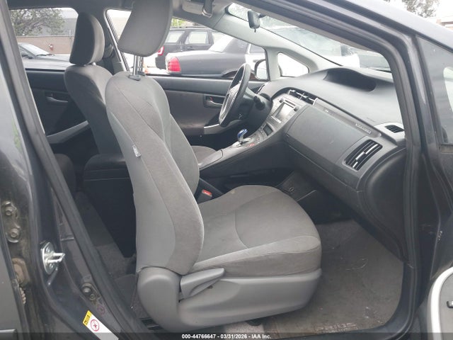 Toyota PRIUS PLUG-IN 2014 JTDKN3DP7E3059202 Image 5