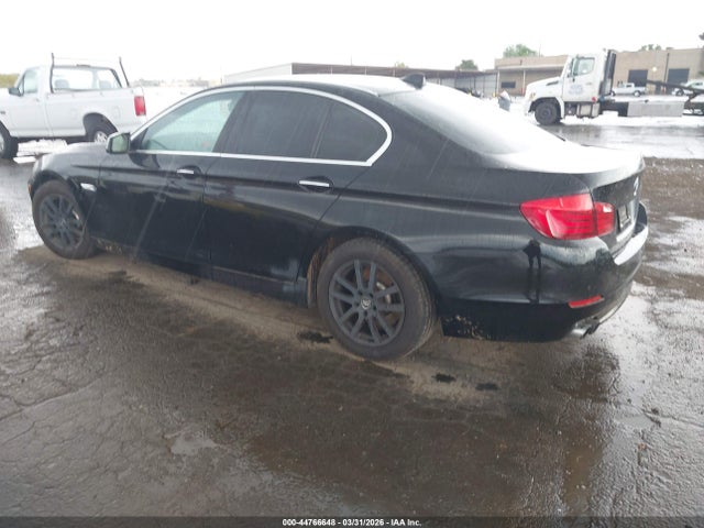2012 BMW 528I WBAXG5C53CDX05349 Photo 2