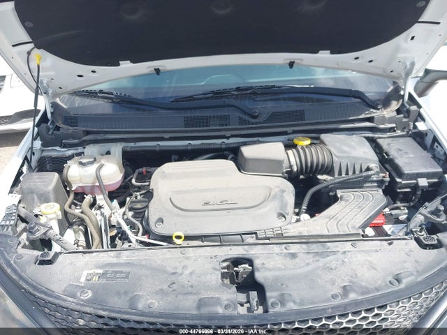 2021 Chrysler Voyager L მანქანა იყიდება აუქციონზე, vin: 2C4RC1AG7MR566569, აუქციონის ნომერი: 44766666