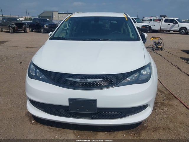 2021 Chrysler Voyager L მანქანა იყიდება აუქციონზე, vin: 2C4RC1AG7MR566569, აუქციონის ნომერი: 44766666