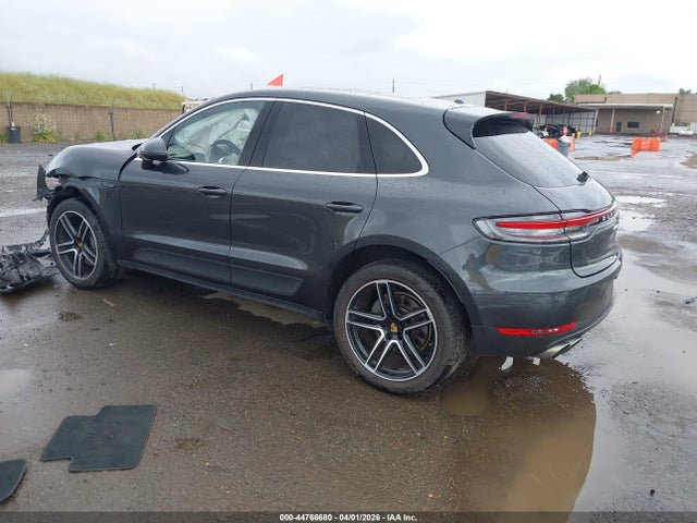 Porsche MACAN S 2019 WP1AB2A55KLB34569 Image 3