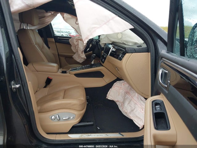 Porsche MACAN S 2019 WP1AB2A55KLB34569 Image 5