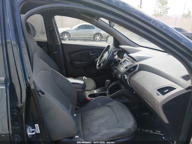 KM8JT3AFXEU901842 Hyundai TUCSON GLS