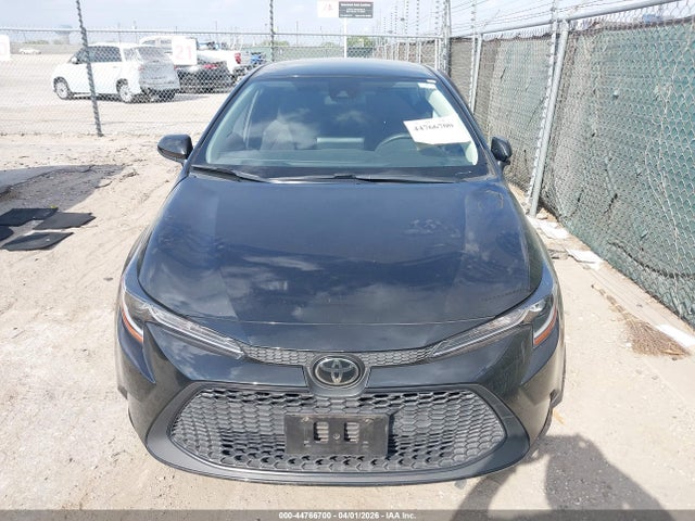Продаж на аукціоні авто 2022 Toyota Corolla Le, vin: JTDEPMAEXNJ196520, номер лоту: 44766700