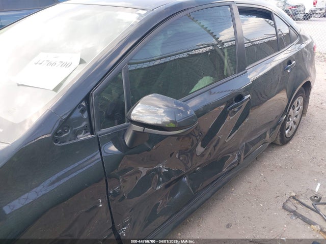Продаж на аукціоні авто 2022 Toyota Corolla Le, vin: JTDEPMAEXNJ196520, номер лоту: 44766700