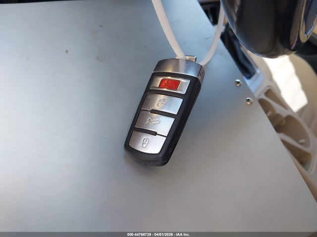 44766739 :رقم المزاد ، WVWBP7AN0FE830027 vin ، 2015 Volkswagen Cc 2.0t R-line مزاد بيع