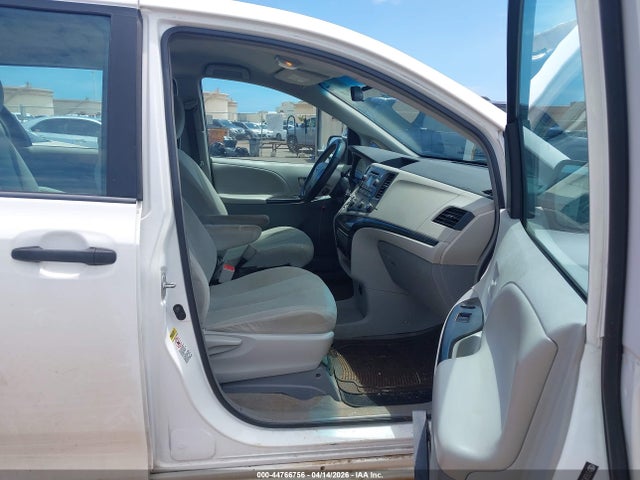 Aukcja sprzedaży 2013 Toyota Sienna L V6 7 Passenger, vin: 5TDZK3DC6DS358374, numer aukcji: 44766756