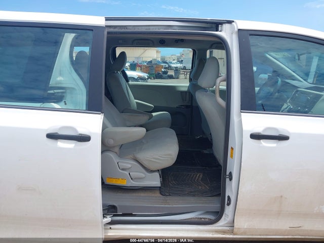 Aukcja sprzedaży 2013 Toyota Sienna L V6 7 Passenger, vin: 5TDZK3DC6DS358374, numer aukcji: 44766756