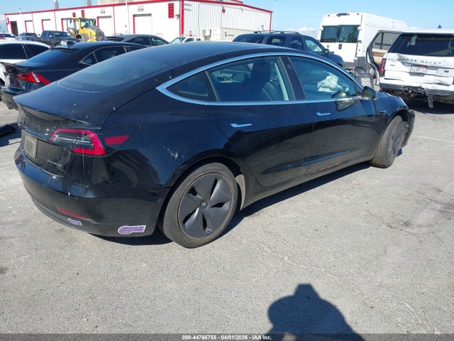 2019 Tesla Model 3 Long Range/performance მანქანა იყიდება აუქციონზე, vin: 5YJ3E1EBXKF385232, აუქციონის ნომერი: 44766755