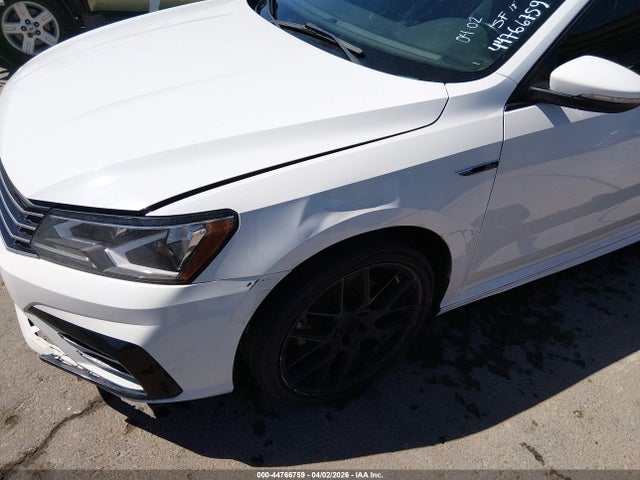 44766759 :رقم المزاد ، 1VWAA7A33JC001045 vin ، 2018 Volkswagen Passat مزاد بيع