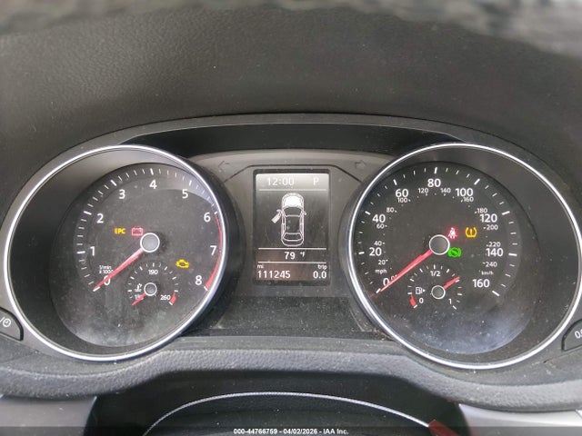 44766759 :رقم المزاد ، 1VWAA7A33JC001045 vin ، 2018 Volkswagen Passat مزاد بيع