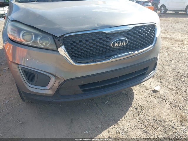 2016 Kia Sorento 2.4l Lx მანქანა იყიდება აუქციონზე, vin: 5XYPG4A35GG138938, აუქციონის ნომერი: 44766805