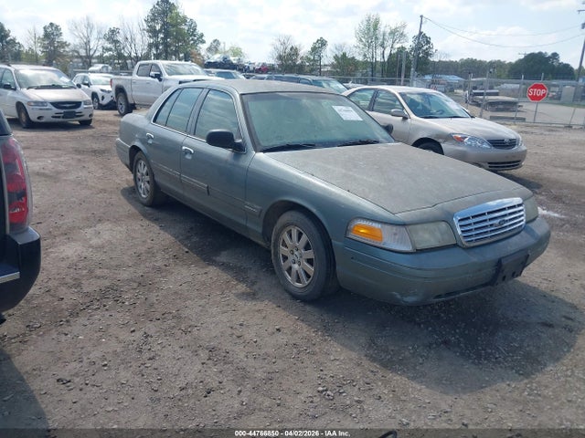2006 FORD CROWN VICTORIA 2FAFP74V86X126286