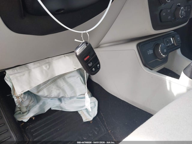 2018 JEEP RENEGADE ZACCJBBB2JPH50063 Photo 10