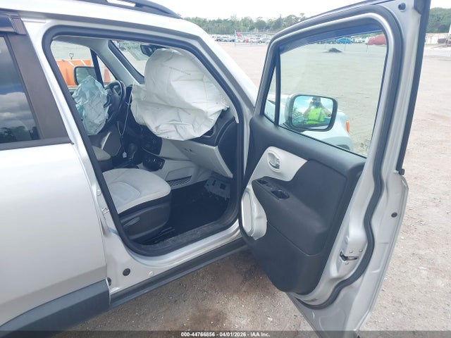 2018 JEEP RENEGADE ZACCJBBB2JPH50063 Photo 4
