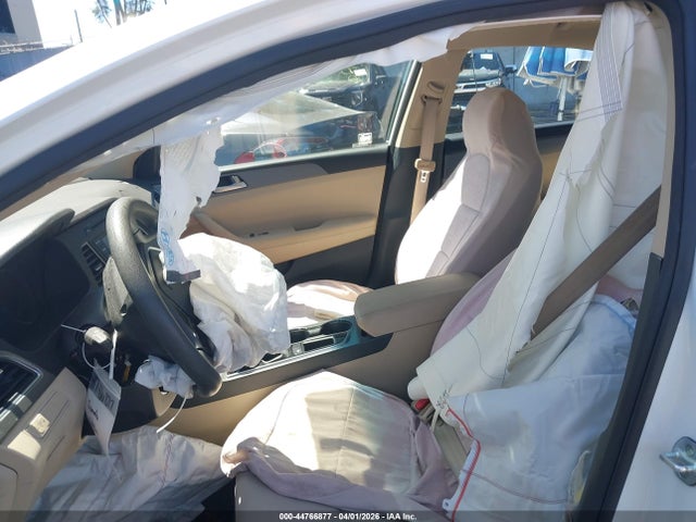 Hyundai SONATA SE 2015 5NPE24AF4FH155561 Image 19