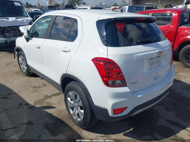 Chevrolet TRAX LS 2019 3GNCJKSB9KL118579 Image 3