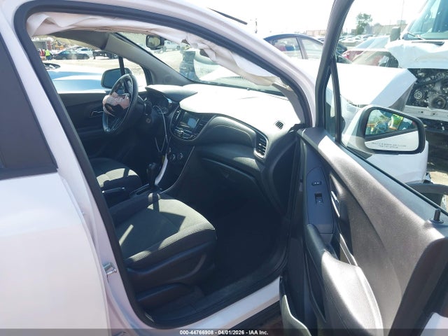 Chevrolet TRAX LS 2019 3GNCJKSB9KL118579 Image 5
