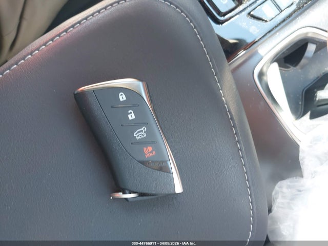 Продажа на аукционе авто 2026 Lexus Nx 450h+ Luxury, vin: JTJHKCFZ3T2075785, номер лота: 44766911